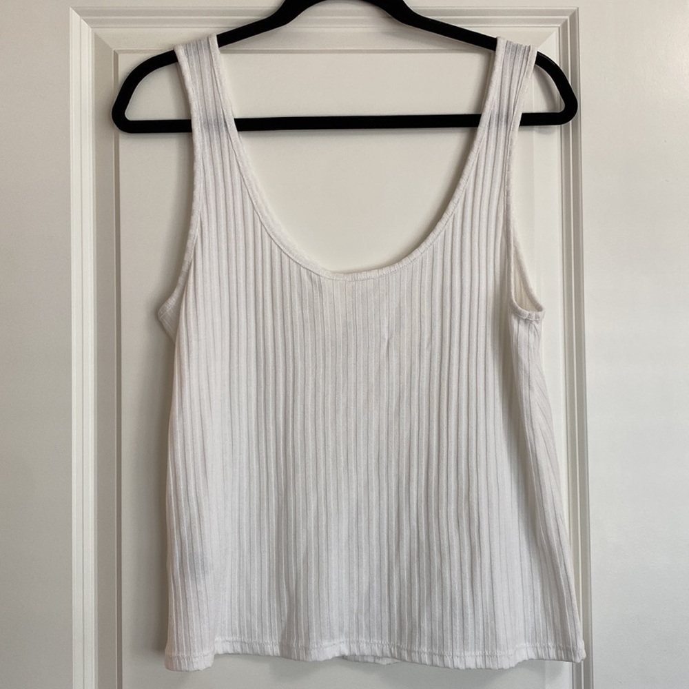 H&M Tank - Picture 2 of 3